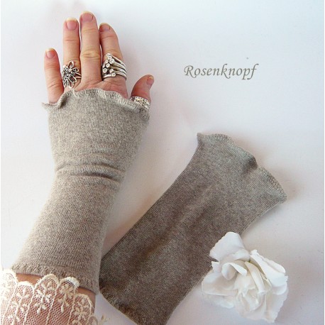 Damen Armstulpen Beige Pulswärmer Stretch *